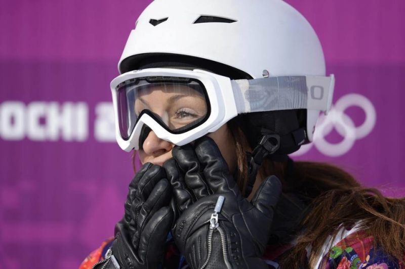 Най-добрата ни сноубордистка Александра Жекова все още не е решила