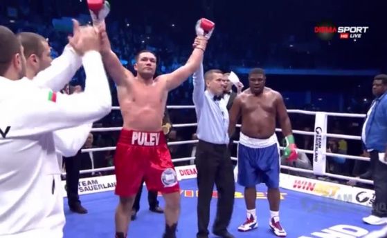 Българската звезда в тежката категория на професионалния бокс Кубрат Пулев
