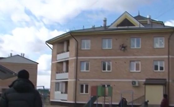 Първият пощенски дрон в Русия се разби в къща (видео)
