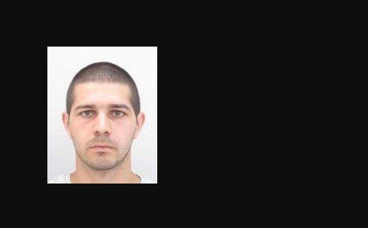 В 15:45 ч. двама рецидивисти са нападнали с огнестрелно оръжие дежурните