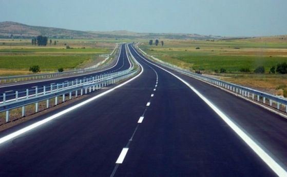 Възстановено е движениeто по цялата магистрала 'Тракия'