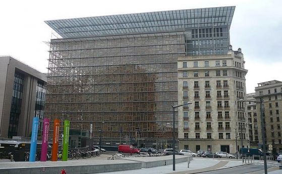 В Брюксел одобриха директивата за командироване на работници в ЕС