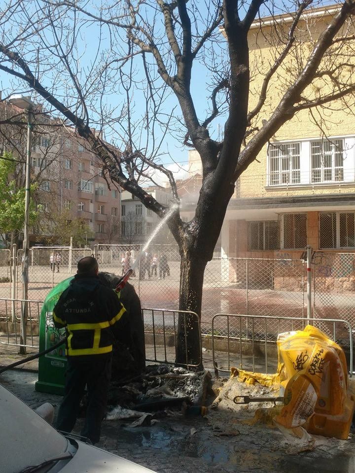 Пожар избухна в района на ул. Ангел Кънчев близо до