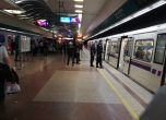 Полицията озапти развилнели се фенове в метрото