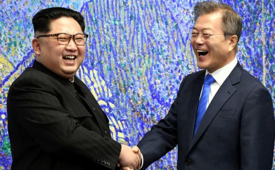 Историческа среща между лидерите на двете Кореи