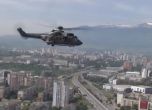 Вертолети и самолети от състава на ВВС репетират в небето над София (видео)
