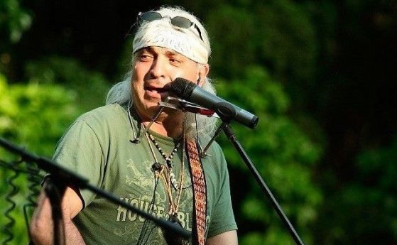 Васко Кръпката за музиката с кауза и концерта му в чест на трънския референдум