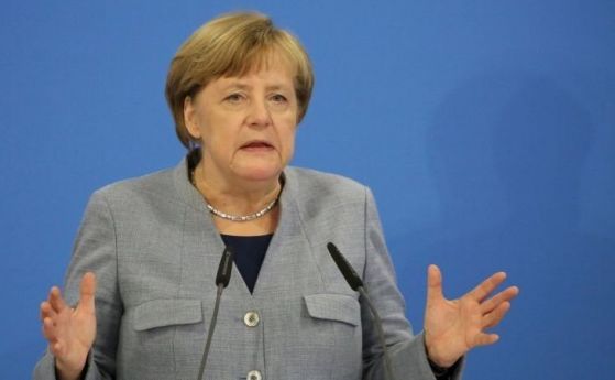 Меркел нарече "печално" решението на Тръмп да изтегли САЩ от ядреното споразумение с Иран