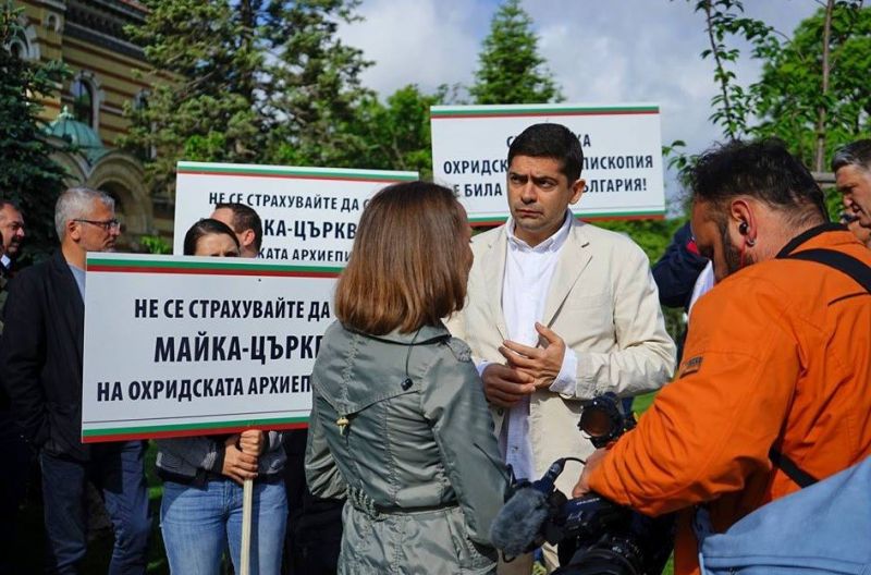 Предадохме ли Македонската православна църква, за да направим услуга на Москва?