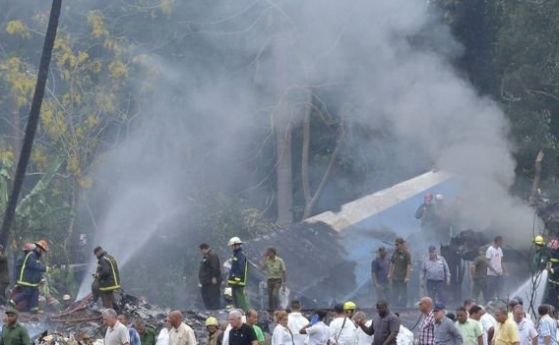 Трите оцелели при самолетната катастрофа в Куба жени са в стабилно състояние, но с опасност за живота