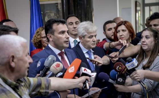 Заев настоява новото име на Македония да е Република Илинденска Македония