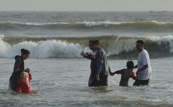 Десетки жертви на горещата вълна в Пакистан