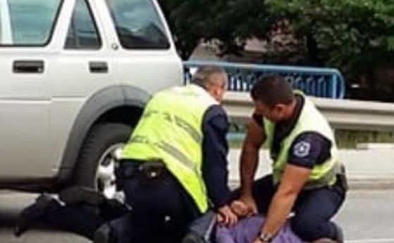 Мъж открадна колата на полицай пред очите му