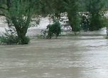 Порой наводни улици и къщи в Ихтиман