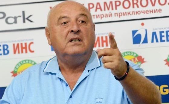 Венци Стефанов се надява Славия да мине първия кръг на Лига Европа