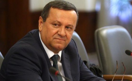 Хасан Адемов изненадан от оставката на Бисер Петков