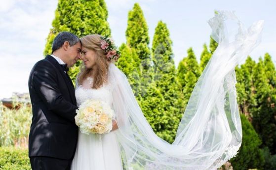 Росен Плевнелиев и Деси Банова се ожениха