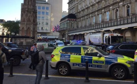 Метростанция в центъра на Лондон евакуирана заради заплаха за бомба