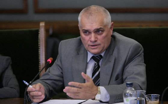 Вътрешният министър Валентин Радев е готов да подаде оставка ако