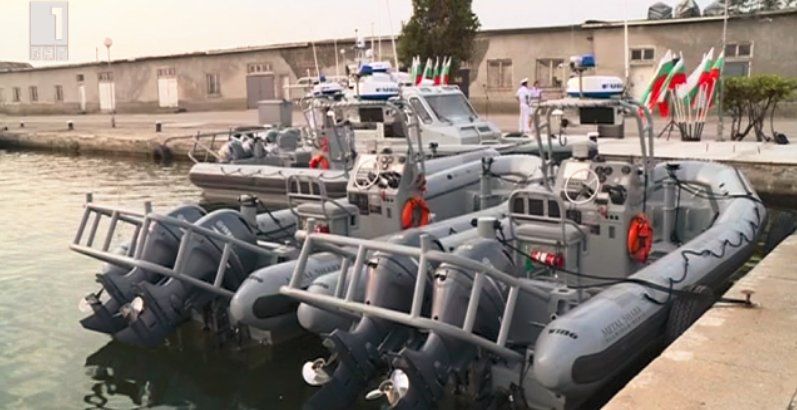 Военноморските сили на България получиха четири бързоходни лодки, предоставени безвъзмездно