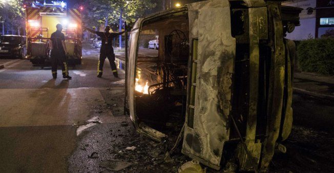 Безредици избухнаха снощи в някои квартали на френския град Нант,