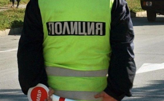 Пътни полицаи са арестувани в Габрово при мащабна акция заради