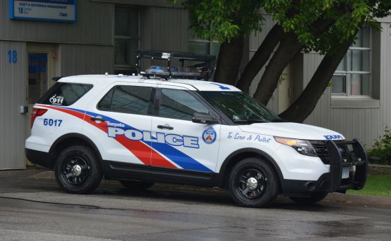13 ранени при стрелба в Торонто, дете сред пострадалите