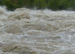 Двама души загинаха заради наводнения в Румъния