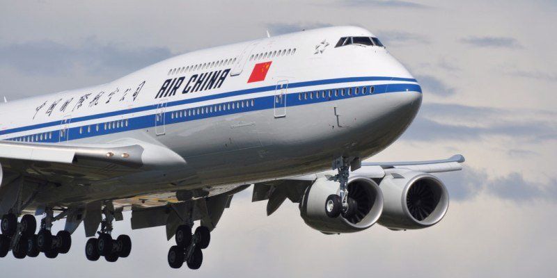 Самолет на китайския превозвач Air China се върна в Париж, малко