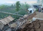 Десет загинали при силно земетресение в Индонезия