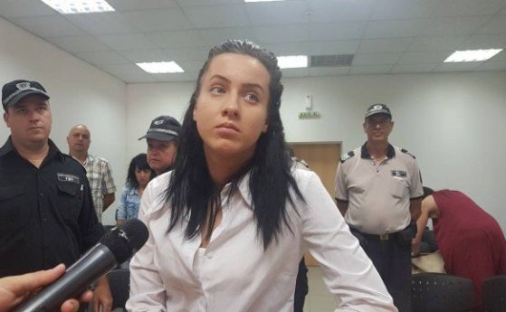 Съдът освободи от ареста Габриела Медарова, която удари 10 коли и преби момиче