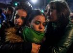 Аржентина каза НЕ на узаконяването на аборта: той бил зверство, жените - престъпнички