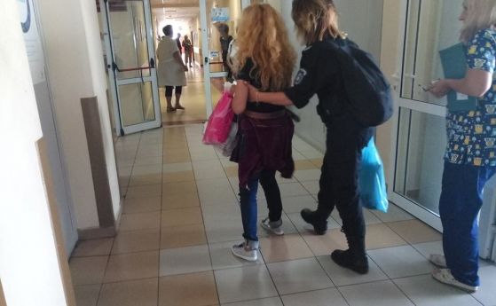  Върнаха Иванчева в ареста, изведоха я от болничното заведение скритом с белезници 