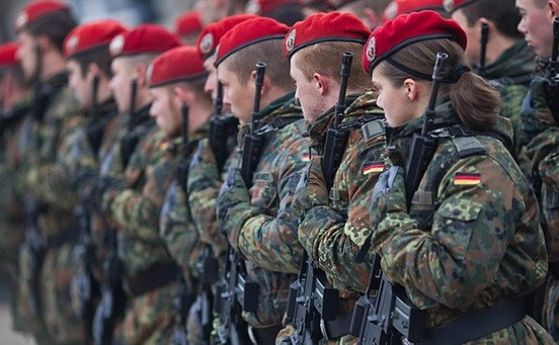 Две трети от германците са за връщане на задължителната военна служба