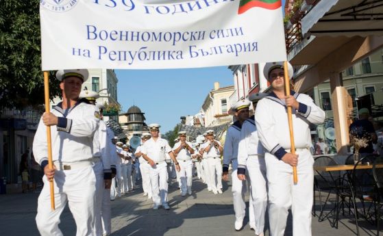 Президентът ще присъства на празника на Военноморските сили във Варна