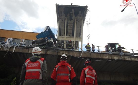 Българин е оцелял по чудо при рухването на моста в Генуа