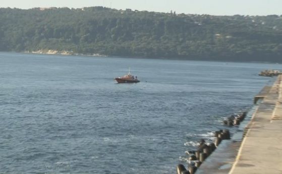  Откриха тялото на едно от децата, паднали в морето край Морската гара на Варна 