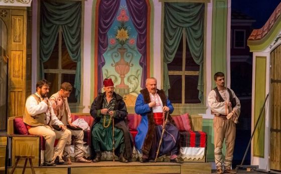'Българи от старо време' на сцената на Античния театър в Пловдив