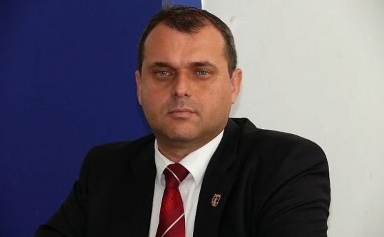 ВМРО изненадани от министерските оставки, искат спешна среща с ГЕРБ