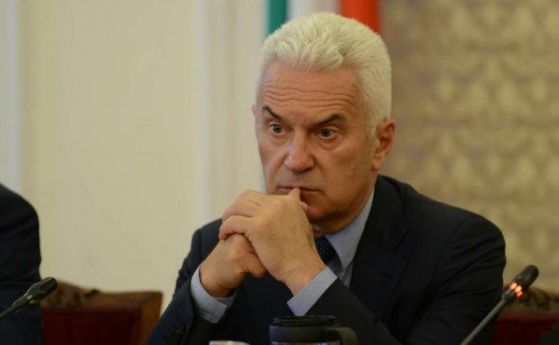 Волен Сидеров остава с кабинета на Борисов и без НФСБ