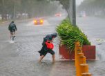 Десетки жертви взе тайфуна Мангхут, удря и Хонг Конг