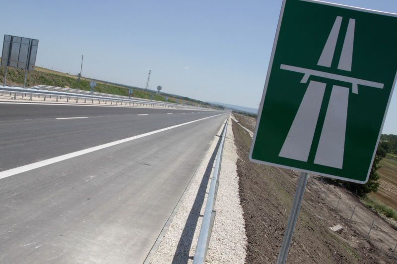 87 на сто от българите считат, че качеството на пътищата