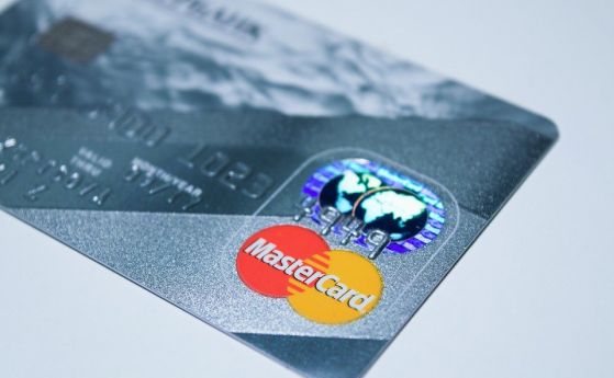 Mastercard увеличава лимита за безконтактните плащания на 50 лева