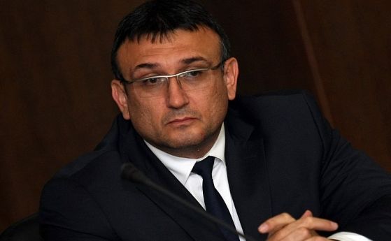 Разследващите не изключват версията за планиране на убийството на Виктория