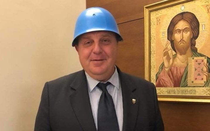 Аз повече роля на синя каска няма да играя.  С