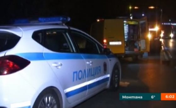 Четири тежкотоварни автомобила се сблъскаха късно снощи на разклона за