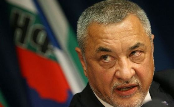  По искане на Борисов: Валери Симеонов към този момент няма да е началник на Съвета за етническите въпроси 