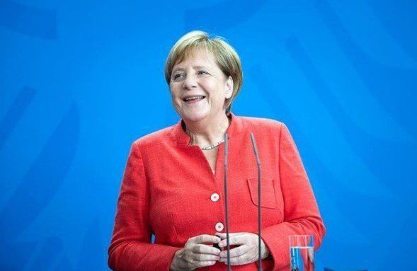 Германският канцлер Ангела Меркел няма да застане отново в ролята