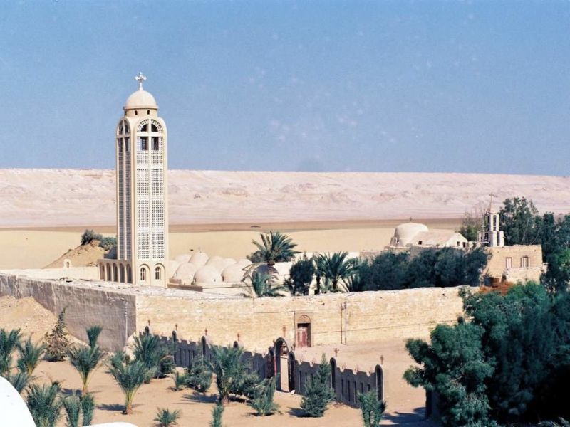 Най-малко седем християнски коптски поклонници са убити днес в Египет,