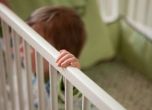 Социалните отнемат 5 деца от семейство в Харманли след смърт на новородено